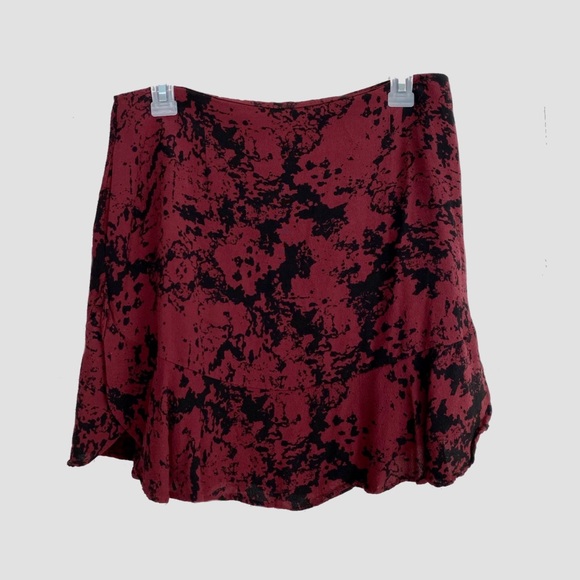 Banana Republic Dresses & Skirts - Banana Republic Burgundy Print Skirt